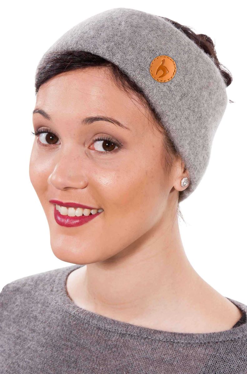 Pannband-i-alpackaull-Silvergra-1