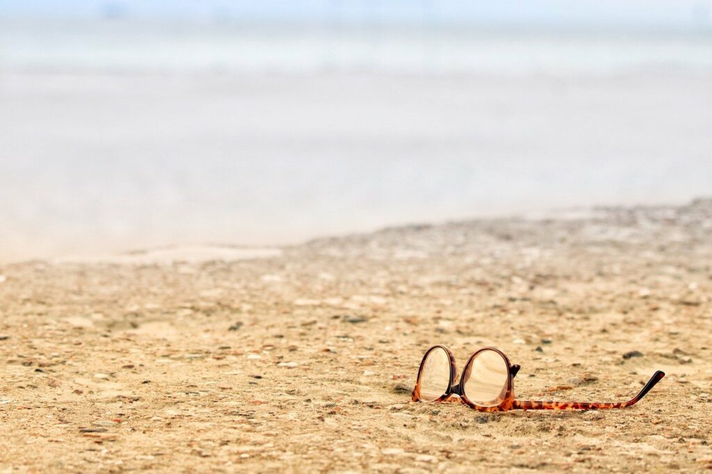 glass, glasses, landscape-7901666.jpg